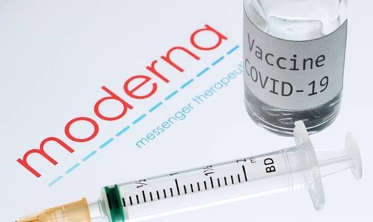 Hãng Moderna đã nộp đơn lên FDA xin cấp phép vaccine COVID-19. Ảnh: AFP