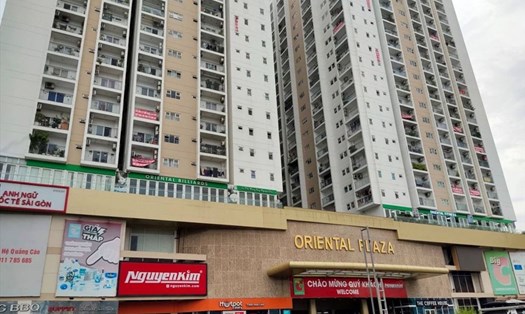 Sở Xây dựng ra tối hậu thư cho chủ đầu tư chung cư Oriental  Plaza trong việc bàn giao quỹ bảo trì. Ảnh: Quang Duy