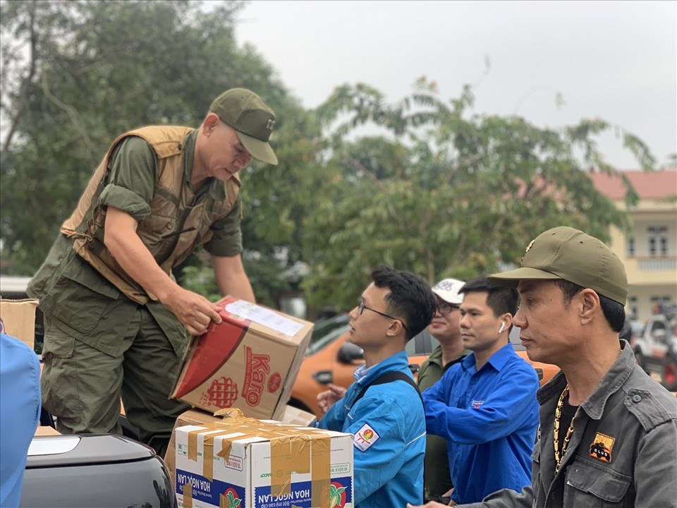 Tuổi trẻ Hà Nội vì miền Trung ruột thịt. Ảnh: Thành đoàn Hà Nội. Tuổi trẻ Hà Nội vì miền Trung ruột thịt. Ảnh: Thành đoàn Hà Nội.