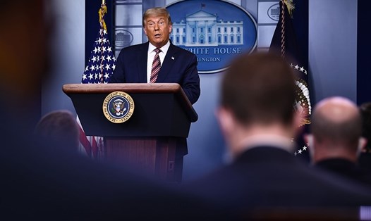 Tổng thống Donald Trump phát biểu từ Nhà Trắng tối 5.11 theo giờ Mỹ (sáng 6.11 theo giờ Việt Nam). Ảnh: AFP