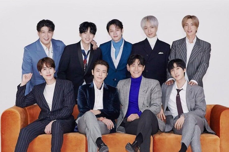 Super Junior kỷ niệm 15 năm ra mắt Super Junior kỷ niệm 15 năm ra mắt