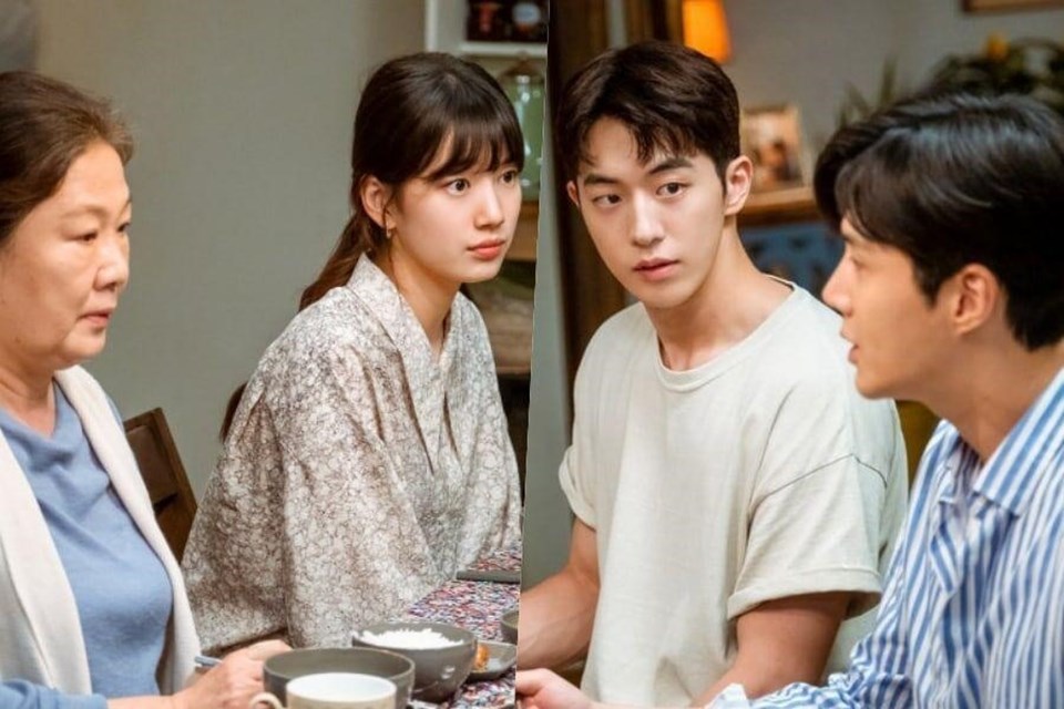 Nam Joo Hyuk - Suzy - Kim Seon Ho sẽ có chuyện tình tay 3 trong "Start-up". Ảnh cắt clip. Nam Joo Hyuk - Suzy - Kim Seon Ho sẽ có chuyện tình tay 3 trong "Start-up". Ảnh cắt clip.