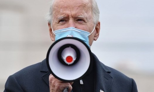Tổng thống đắc cử Joe Biden hôm 7.11 cam kết đưa vấn đề COVID-19 làm ưu tiên giải quyết hàng đầu. Ảnh: AFP