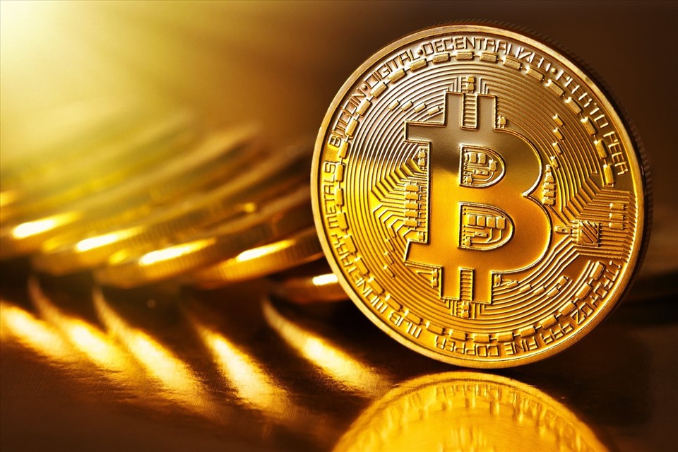 Điều gì khiến giá Bitcoin tăng 170% từ đầu năm 2020?