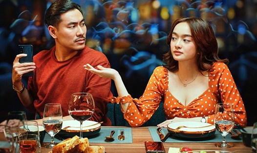 "Tiệc trăng máu" leo lên top 3 phim Việt ăn khách mọi thời. Ảnh: NSX.