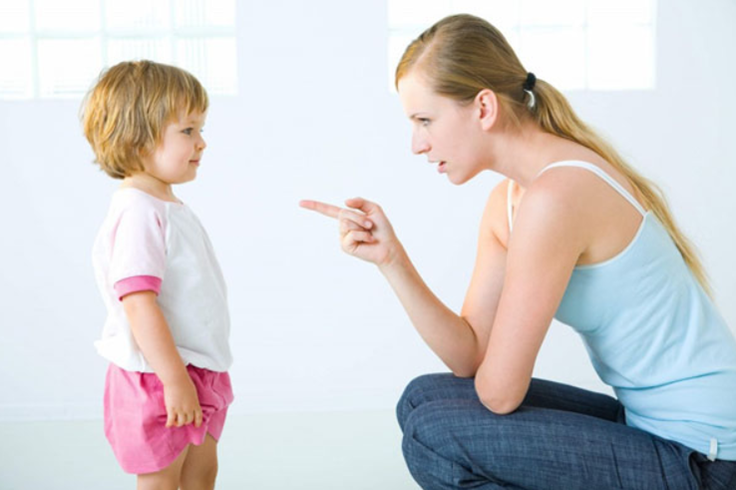 Những câu nói cha mẹ không nên sử dụng để mắng con
