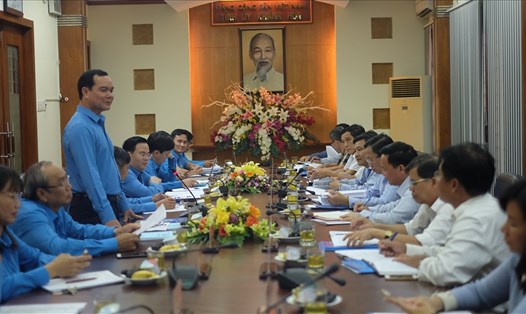 Tổng LĐLĐ VN làm việc với Tỉnh ủy, UBND tỉnh Khánh Hòa. Ảnh: Nhiệt Băng