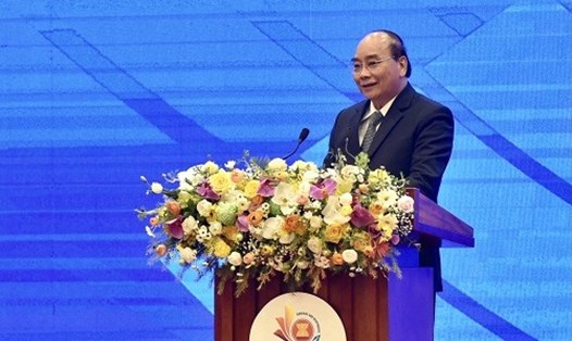 Thủ tướng Nguyễn Xuân Phúc phát biểu tại Hội nghị Tổng kết Năm Chủ tịch ASEAN 2020 của Việt Nam. Ảnh: VGP.