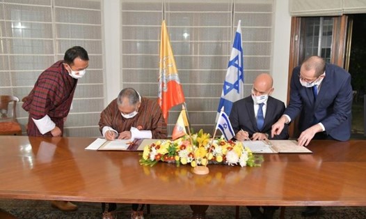 Ngày 12.12, Isreal và Bhutan đã ký thỏa thuận thiết lập quan hệ ngoại giao giữa hai nước. Ảnh: Đại sứ quán Israel tại New Delhi