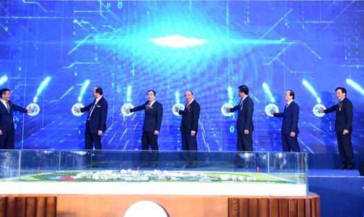 Thủ tướng Nguyễn Xuân Phúc dự lễ động thổ dự án xây dựng và kinh doanh hạ tầng KCN Liên Hà Thái ở Thái Bình. Ảnh MD