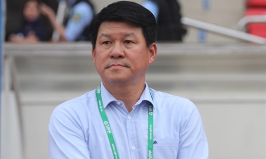 Huấn luyện viên Vũ Tiến Thành bị tố "đi đêm" với Phạm Văn Luân. Ảnh: Thanh Vũ