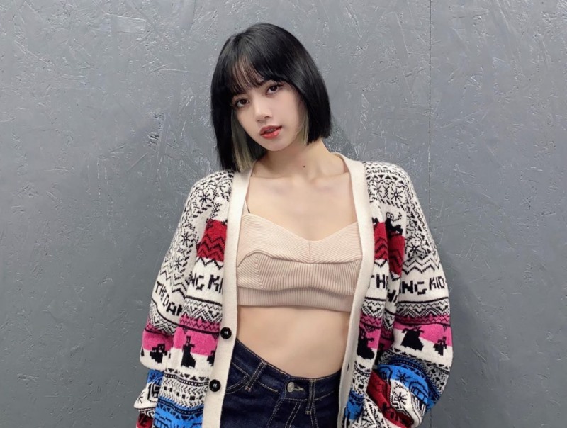 Lisa của BlackPink có làn da đẹp, phong cách thời trang cực "chất" được nhiều người học hỏi. Ảnh: Instagram NV.