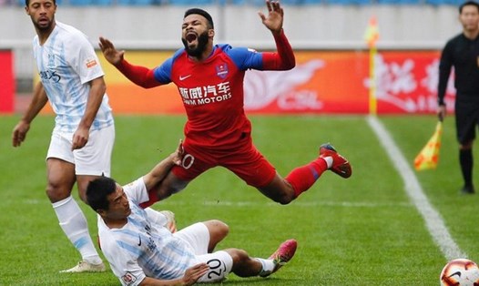 Các câu lạc bộ Trung Quốc sẽ buộc phải thắt chặt chi tiêu nếu như không muốn bị CFA trừng phạt. Ảnh: Titan Sports Plus.