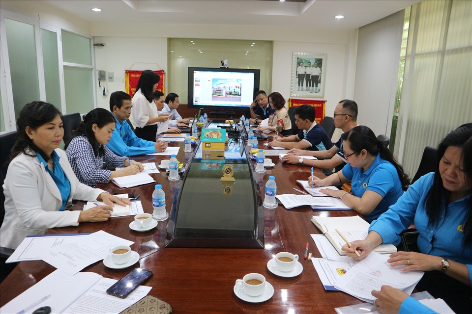 Quang cảnh buổi kiểm tra, giám sát của Tổng LĐLĐVN tại Tiền Giang. Ảnh: Lý Oanh