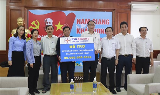 Công đoàn EVNGENCO 2 đồng hành cùng người dân Quảng Nam sau mưa lũ.