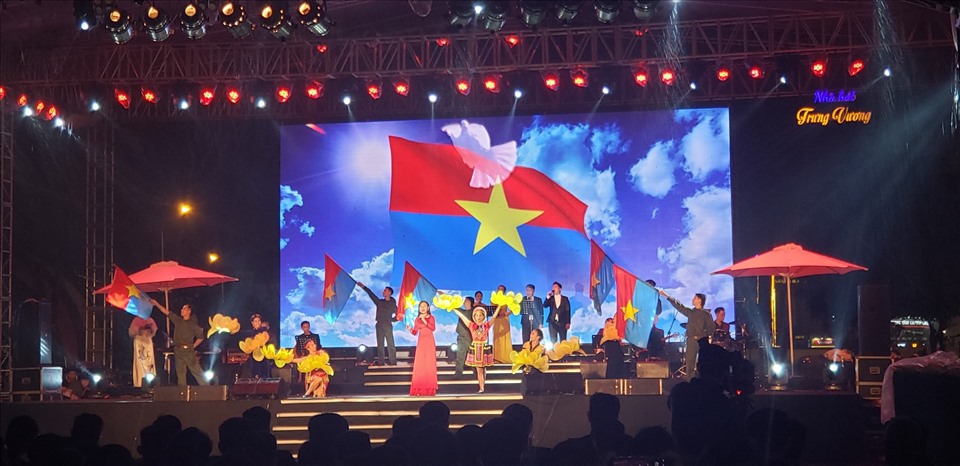 Đà Nẵng tổ chức chương trình nghệ thuật “Bước chân người lính”. Ảnh: TT