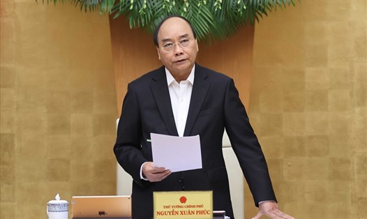 Thủ tướng Nguyễn Xuân Phúc phát biểu kết luận phiên họp thường kỳ chính phủ tháng 11.2020. Ảnh: TTXVN