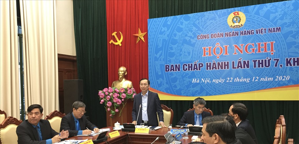Phó Thống đốc Thường trực Ngân hàng Nhà nước, Chủ tịch Công đoàn Ngân hàng Việt Nam Đào Minh Tú khai mạc Hội nghị. Ảnh: Hải Anh