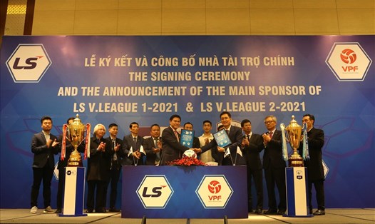 VPF công bố nhà tài trợ V.League 2021. Ảnh: Hải Đăng