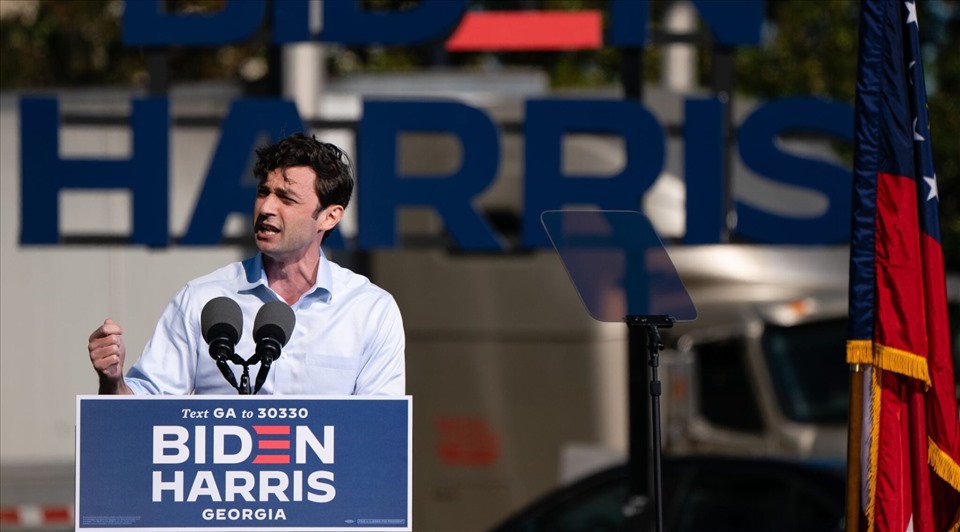 Ứng viên đảng Dân chủ Jon Ossoff tham gia cuộc đua giành ghế thượng nghị sĩ của bang Georgia. Ảnh: AFP
