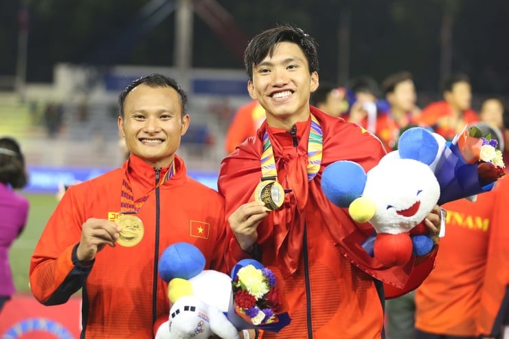 Việc đội U22 Việt Nam phải bảo vệ thành công tấm Huy chương vàng môn bóng đá nam tại SEA Games 2021 trên sân nhà, là một trong những mục tiêu quan trọng trong năm 2021. Ảnh: Anh Duy.