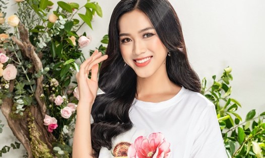 Hoa hậu Việt Nam - Đỗ Thị Hà khoe nét đẹp rạng rỡ, tươi tắn. Ảnh: NVCC.