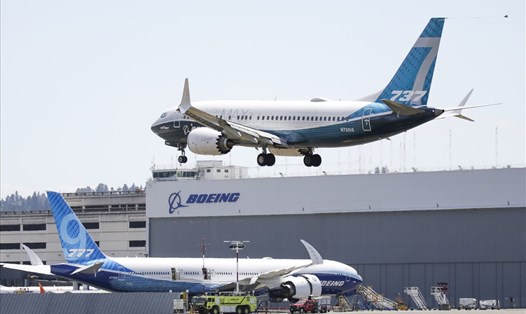 Boeing 737 MAX bay lại ở Mỹ sau 20 tháng bị cấm. Ảnh: AFP