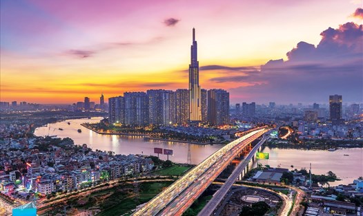TP.Hồ Chí Minh không chỉ là trung tâm kinh tế của đất nước mà còn phấn đấu trở thành thành phố đáng sống. Ảnh: Tài Quân