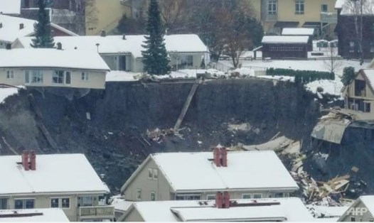 Trận lở đất mới đây ở Na Uy được coi là một trong những trận sạt lở lớn nhất từng được chứng kiến tại đất nước này. Ảnh: AFP