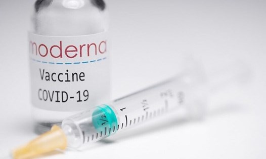 CEO của Moderna tự tin sẽ sản xuất được 500 triệu liều vaccine COVID-19 trong năm 2021. Ảnh: AFP