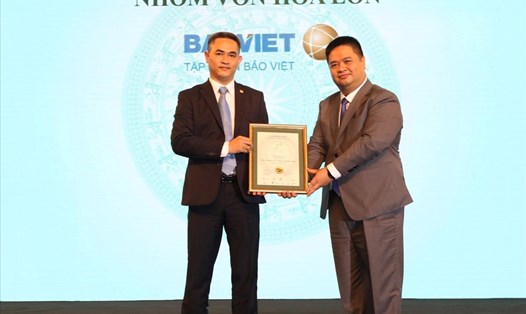 Bảo Việt nhận giải Top 10 báo cáo thường niên.