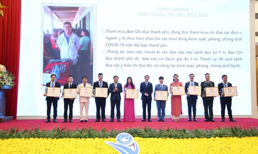 10 Thầy thuốc trẻ Việt Nam được vinh danh tại Đại hội đại biểu toàn quốc Hội Thầy thuốc trẻ Việt Nam lần thứ IV. Ảnh Hải Lâm
