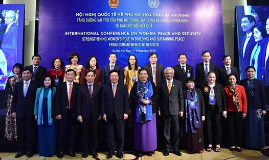 Các đại biểu tham dự hội nghị cấp cao quốc tế về phụ nữ, hòa bình và an ninh. Ảnh: BNG