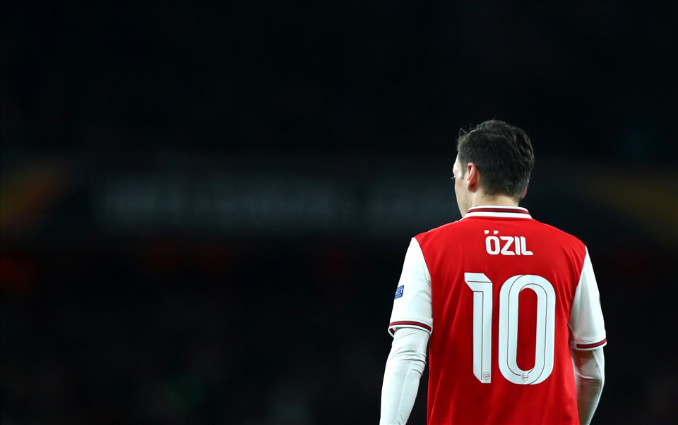 Mesut Ozil Nhìn lại sự nghiệp bị lãng quên của nghệ sĩ thiên tài   Goalcom Việt Nam
