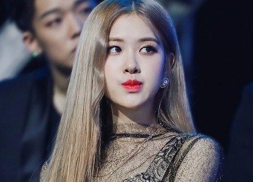 Nữ ca sĩ Rosé. Ảnh: Knet