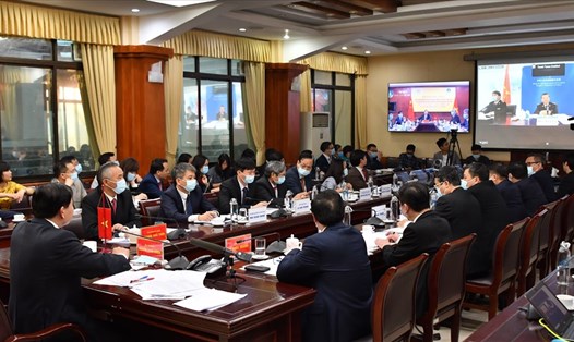 Hội nghị trực tuyến giữa Bộ NNPTNT Việt Nam với Tổng cục Hải quan Trung Quốc nhằm thúc đẩy xuất khẩu nông sản hai nước. Ảnh: Giang Nguyễn