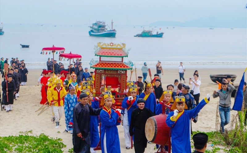 Đà Nẵng dừng tổ chức các lễ hội vì sợ dịch bệnh lây lan. Ảnh: Hoàng Vinh