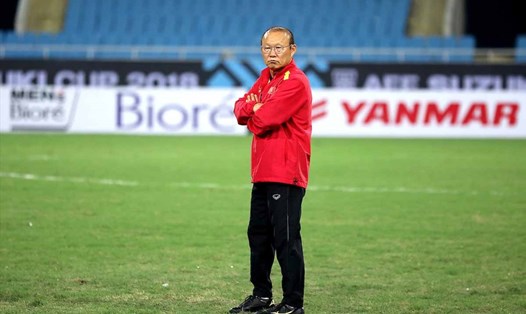 Huấn luyện viên Park Hang-seo nhận tin kém vui về chấn thương của tiền vệ Nguyễn Huy Hùng. Ảnh: AFF