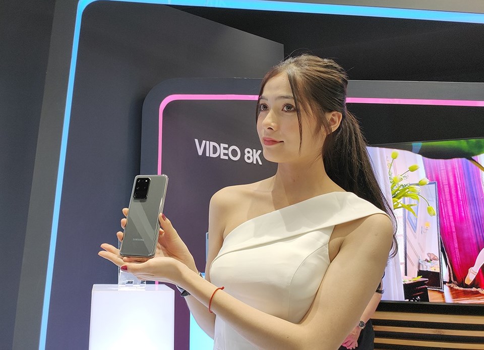 Dòng smartphone cao cấp Galaxy S20 của Samsung được ra mắt tại TP.HCM chiều ngày 19.2.2020 (ảnh:PK). Dòng smartphone cao cấp Galaxy S20 của Samsung được ra mắt tại TP.HCM chiều ngày 19.2.2020 (ảnh:PK).