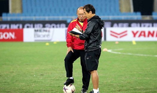 Trợ lí Lee Young-jin sẽ sang Việt Nam trước huấn luyện viên Park Hang-seo để chuẩn bị các kế hoạch cho tuyển Việt Nam. Ảnh: AFF