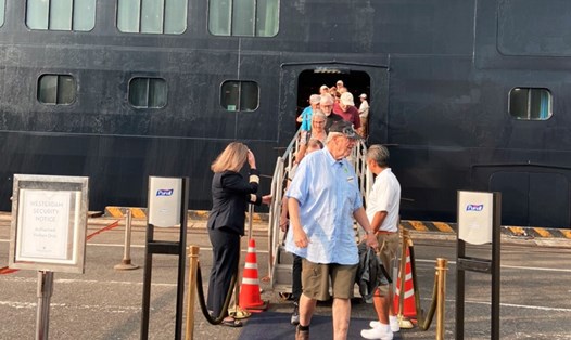 Khách du lịch tàu biển Âu, Mỹ vẫn ghé thăm Đà Nẵng