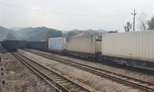 Toa hàng hóa nông sản tại Ga đường sắt quốc tế Đồng Đăng (Lạng Sơn). (Ảnh: Quang Duy/TTXVN)