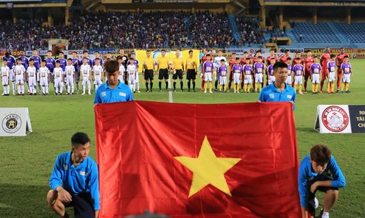 Trận đấu giữa Hà Nội và TP.HCM sẽ diễn ra trên sân không có khán giả. Ảnh: VPF