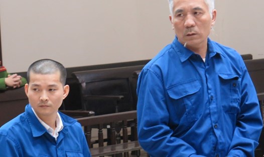 Hai bị cáo Cai GuoLin và Cai GuoFang (từ trái qua) tại phiên tòa phúc thẩm.