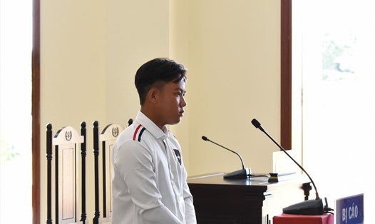 Bị cáo Trần Văn Nhẫn tại phiên tòa vào ngày 27.2.2020. Ảnh: Thành Nhân