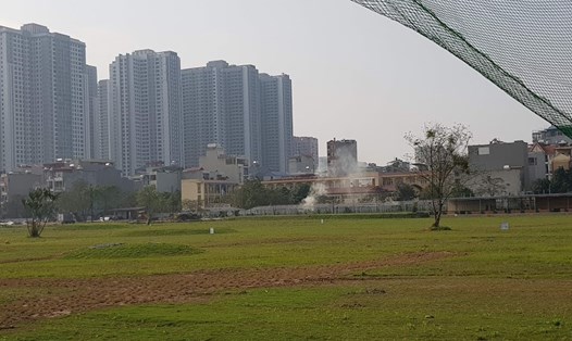 Sân tập golf  nằm trên đất nông nghiệp tại địa bàn phường Phú Diễn bị buộc tháo dỡ do xây dựng không phép. Ảnh: T.CƯỜNG