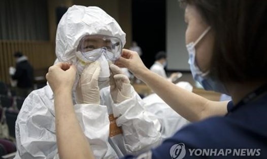 Hàn Quốc hôm nay có 505 ca nhiễm COVID-19, vượt qua Trung Quốc số ca nhiễm mới trong 1 ngày. Ảnh: Yonhap
