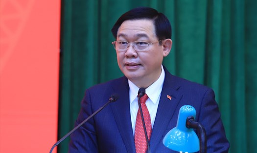 Ông Vương Đình Huệ - Bí thư Thành uỷ Hà Nội giữ thêm chức Bí thư Đảng uỷ Bộ Tư lệnh Thủ đô.