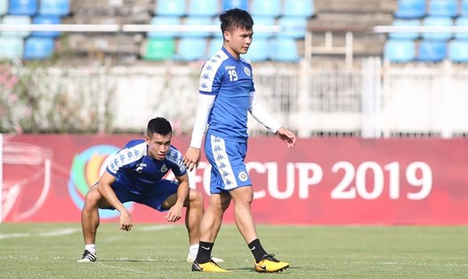Tiền vệ Quang Hải bỏ ngỏ khả năng ra sân tại Siêu cúp quốc gia 2020 vì mới trở lại sau chấn thương. Ảnh: HNFC
