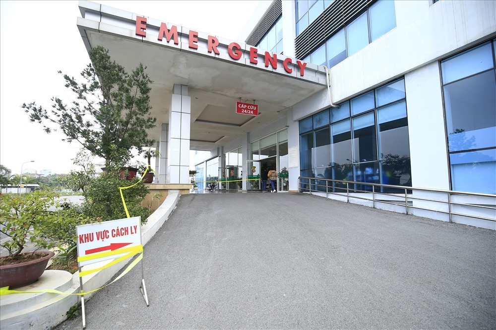 Khu vực cách ly bệnh nhân nhiễm virus Corona. Ảnh: Hoàng Việt